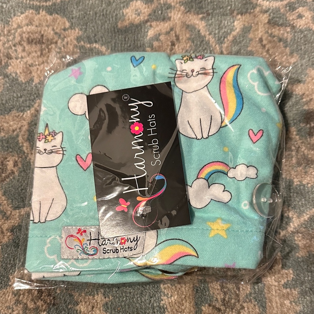 Harmony Scrub Hat in Mint with Cat & Rainbow Print euro style